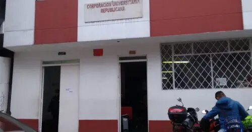 CORPORACION UNIVERSITARIA REPUBLICANA CALLE 20 CON 5 CORPORACION UNIVERSITARIA REPUBLICANA CALLE 20 CON 5